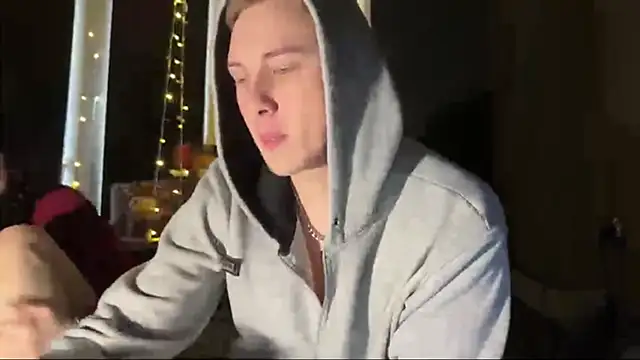 love4couple online show from April 2026 06:49:02 AM