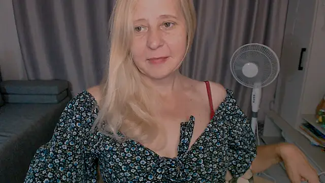 MiLenaMilf online show from September 2025 02:59:02 AM