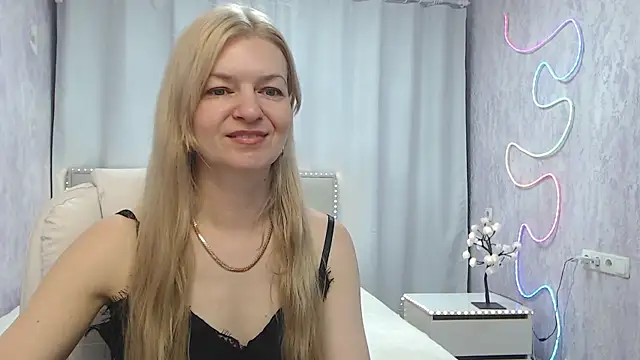 Snapshot of MelissaTyler chatting on July 2026 05:43:02 AM MelissaTyler online show from July 2026 05:43:02 AM