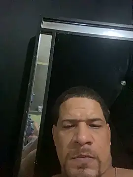 Snapshot of Dominicanobb chatting on January 2026 08:29:01 AM Dominicanobb online show from January 2026 08:29:01 AM