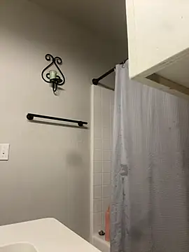 Snapshot of Trippyyb28 chatting on February 2026 07:48:01 AM Trippyyb28 online show from February 2026 07:48:01 AM