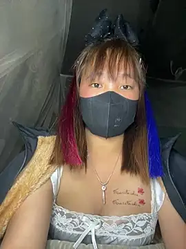 Snapshot of Wendy-2 chatting on January 2026 04:11:02 PM Wendy-2 online show from January 2026 04:11:02 PM