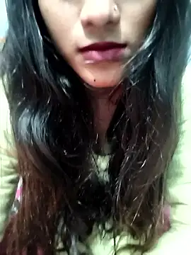 Snapshot of Yours-Zeenat chatting on January 2026 09:03:02 AM Yours-Zeenat online show from January 2026 09:03:02 AM