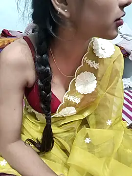 Snapshot of Yours-Zeenat chatting on February 2026 09:18:02 PM Yours-Zeenat online show from February 2026 09:18:02 PM