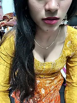 Snapshot of Yours-Zeenat chatting on February 2026 09:23:01 PM Yours-Zeenat online show from February 2026 09:23:01 PM