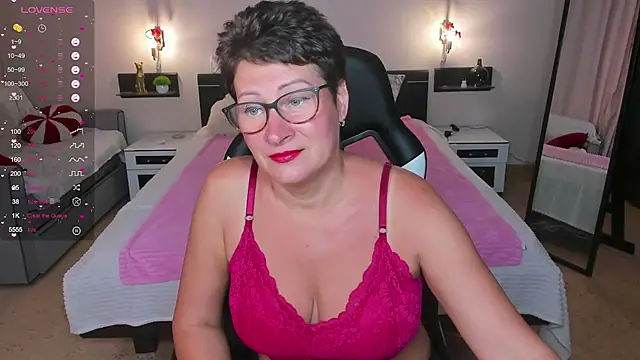 Snapshot of JennyMons chatting on July 2026 07:43:01 AM JennyMons online show from July 2026 07:43:01 AM