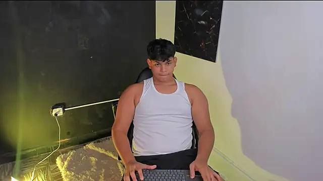 Snapshot of Nicole_and_thiago1 chatting on February 2026 09:00:02 PM Nicole and thiago1 online show from February 2026 09:00:02 PM