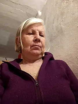 KlaudiaDarling online show from February 2026 03:41:02 PM