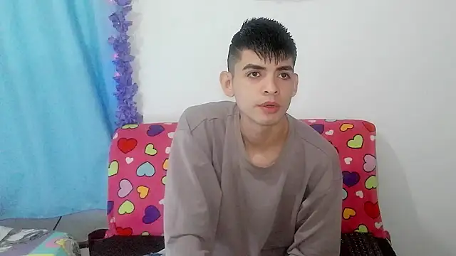 Snapshot of nico22love chatting on February 2026 08:35:01 PM nico22love online show from February 2026 08:35:01 PM