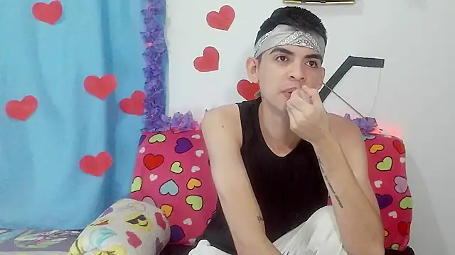 Snapshot of nico22love chatting on February 2026 03:31:01 PM nico22love online show from February 2026 03:31:01 PM