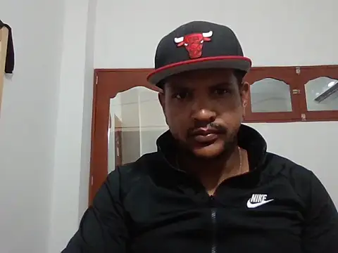 Snapshot of bigdick211292 chatting on December 2025 10:51:03 PM bigdick211292 online show from December 2025 10:51:03 PM