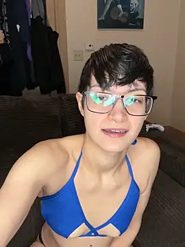 FaiiryArii online show from April 2026 04:34:01 AM