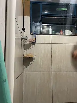 Branquelohot online show from April 2026 10:34:02 PM