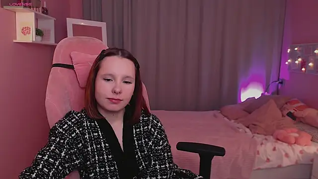 Snapshot of Haya_Harareet chatting on January 2026 01:07:02 AM Haya Harareet online show from January 2026 01:07:02 AM