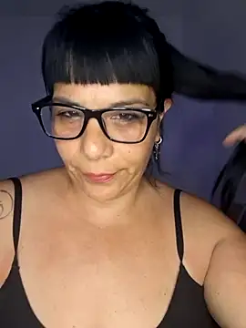 Snapshot of angielove1905 chatting on January 2026 02:28:02 AM angielove1905 online show from January 2026 02:28:02 AM