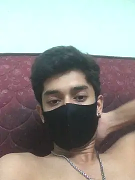 Snapshot of karan72819 chatting on April 2026 01:23:01 PM karan72819 online show from April 2026 01:23:01 PM