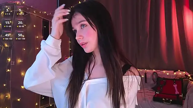 Snapshot of KiraYukimura chatting on March 2026 10:37:02 AM KiraYukimura online show from March 2026 10:37:02 AM