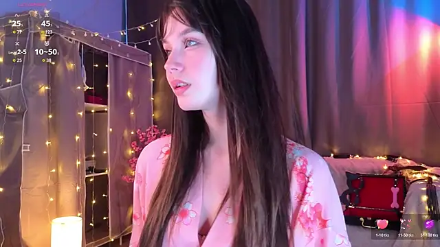 Snapshot of KiraYukimura chatting on April 2026 01:37:02 AM KiraYukimura online show from April 2026 01:37:02 AM