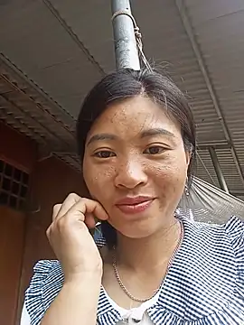 Hiniyk2 online show from June 2026 03:22:01 AM