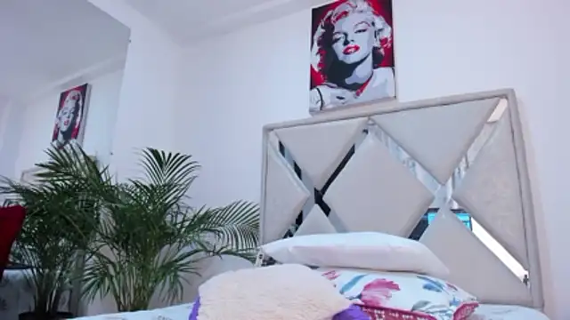 Liam saint online show from March 2026 12:16:02 PM