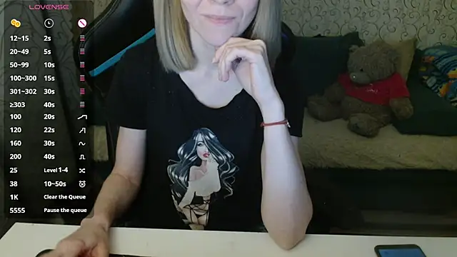 Snapshot of -Milamanka- chatting on February 2026 04:32:01 PM -Milamanka- online show from February 2026 04:32:01 PM