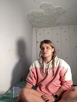 YoungSophie online show from February 2026 12:49:01 PM