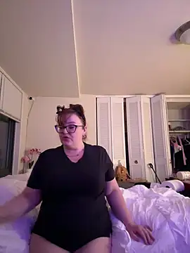 KittyCreamKisses online show from February 2026 03:22:02 AM