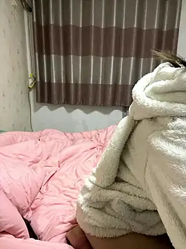 Snapshot of Xixi-07 chatting on January 2026 12:18:01 PM Xixi-07 online show from January 2026 12:18:01 PM