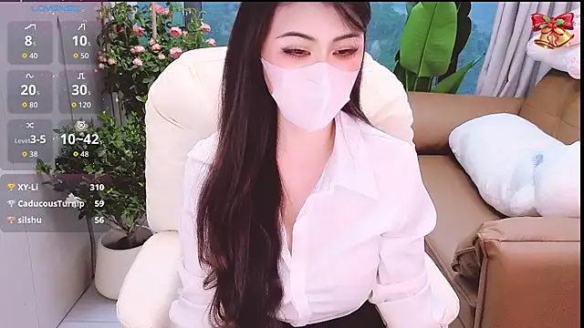 Snapshot of 1-Emma-1 chatting on July 2026 11:43:02 PM 1-Emma-1 online show from July 2026 11:43:02 PM