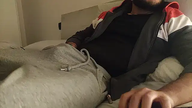 Snapshot of Reb_born89 chatting on February 2026 06:23:02 PM Reb born89 online show from February 2026 06:23:02 PM