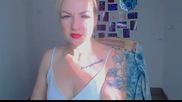 Snapshot of Madonna_Fire chatting on May 2026 05:46:01 AM Madonna Fire online show from May 2026 05:46:01 AM