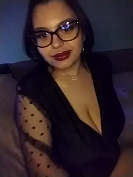 laillaluxe online show from March 2026 08:46:02 PM