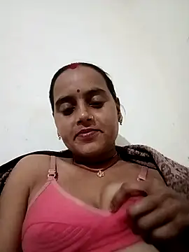 Madhuri Love143 online show from February 2026 03:38:01 PM