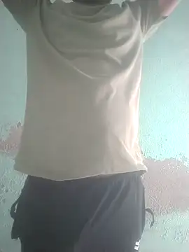 Snapshot of sexyboy_917 chatting on February 2026 06:06:01 AM sexyboy 917 online show from February 2026 06:06:01 AM