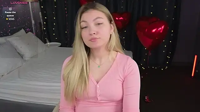 Angel  Grace online show from February 2026 05:44:01 AM