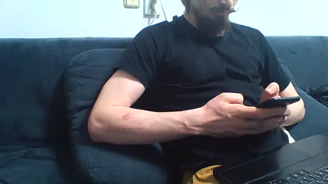 KaelNox online show from May 2026 03:19:02 PM