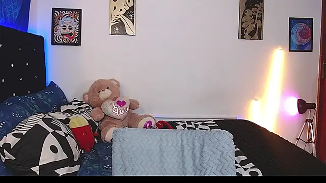 yorsamm smit online show from February 2026 06:37:01 AM