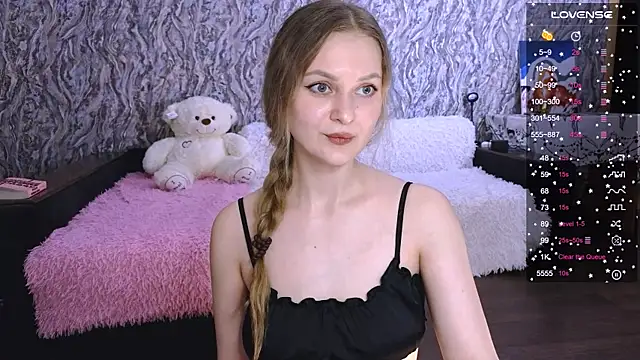 Chloe muar online show from March 2026 04:01:02 PM