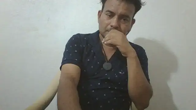 Snapshot of KUMA_500 chatting on April 2026 12:54:01 PM KUMA 500 online show from April 2026 12:54:01 PM