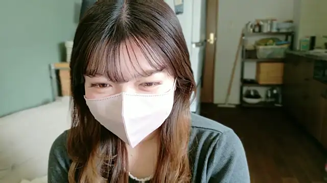   Yui  online show from February 2026 02:00:01 AM