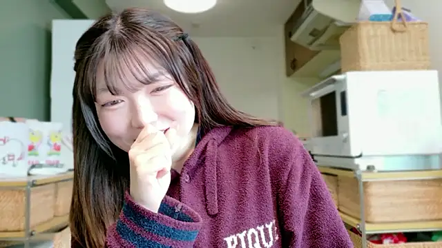   Yui  online show from March 2026 12:47:01 AM