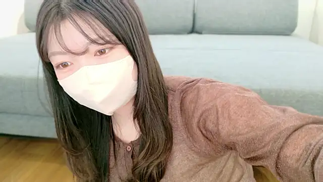   Yui  online show from April 2026 03:59:02 AM