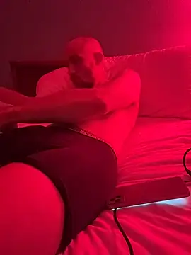 Snapshot of cloudyplay661 chatting on February 2026 07:13:01 AM cloudyplay661 online show from February 2026 07:13:01 AM