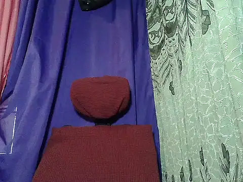 prettymomma24xx online show from July 2026 10:09:01 PM