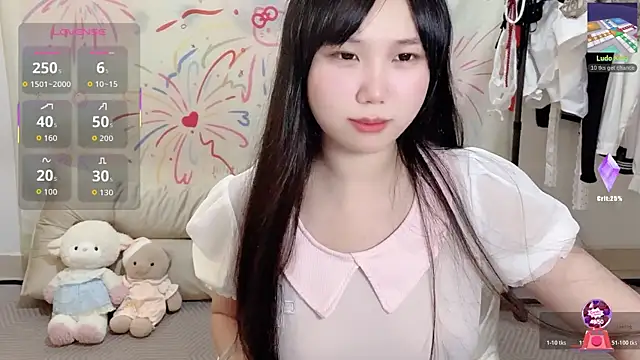 Snapshot of xiaoguai99 chatting on June 2026 01:17:02 PM xiaoguai99 online show from June 2026 01:17:02 PM