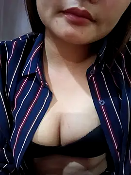 Snapshot of Sweet--Sexy chatting on January 2026 06:39:02 AM Sweet--Sexy online show from January 2026 06:39:02 AM