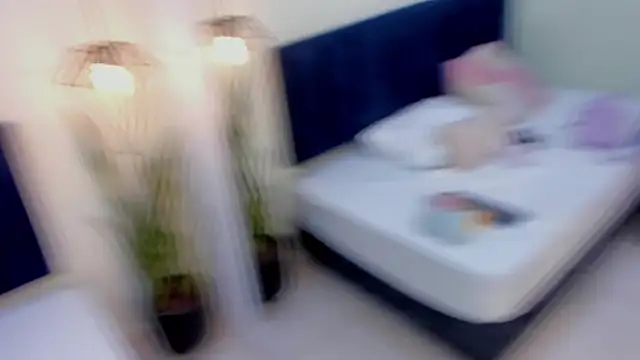 mayaevansmg online show from April 2026 12:09:02 PM