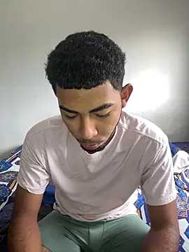 Snapshot of youngalexofficial chatting on March 2026 04:53:02 PM youngalexofficial online show from March 2026 04:53:02 PM