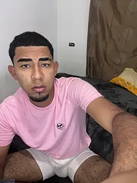 Snapshot of youngalexofficial chatting on March 2026 04:29:04 AM youngalexofficial online show from March 2026 04:29:04 AM