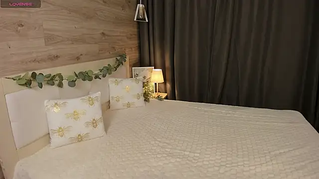 BlondeHott online show from February 2026 07:18:01 AM